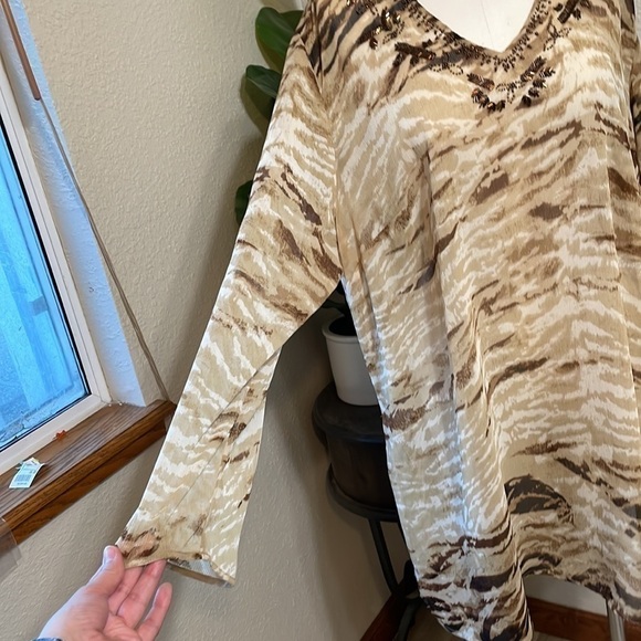 Lane Bryant semi sheer animal print blouse - Picture 5 of 11